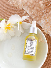 Load image into Gallery viewer, Glow Facial Serum - Signature Collection